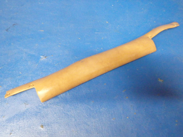 556 119 Piper - COVER - Window Sill camel